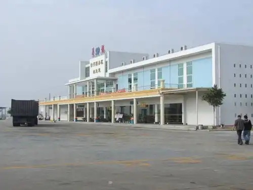 高速服务区不能睡觉老司机困了可以睡,别睡时间长