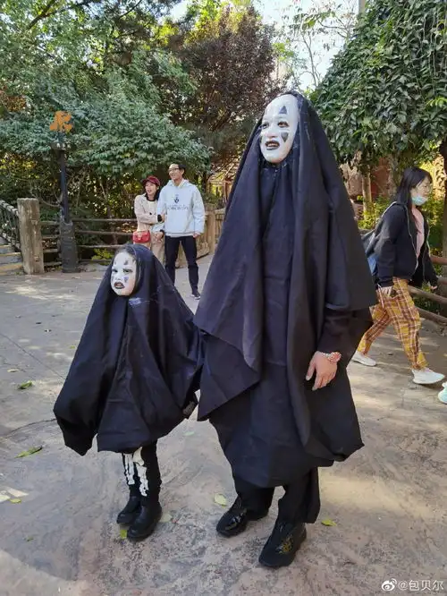 包贝尔包饺子cos无脸男后续