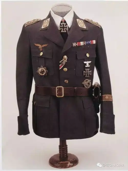 纳粹把制服弄那么帅,不就是出来开个炮,还想干啥