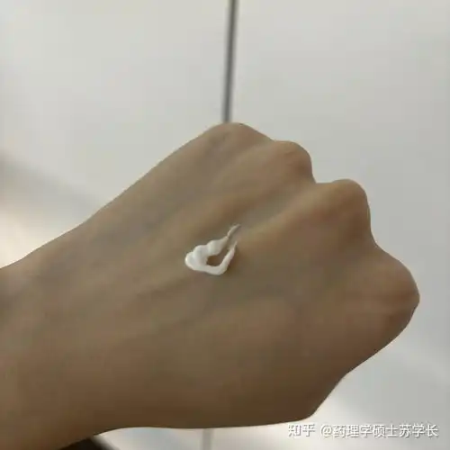 男生下巴反复长痘是什么原因有没有快速去下巴痘痘的方法有没有专业人士来解答一下
