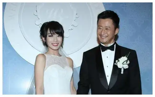 难怪谢楠一直留短发,当她长发照片曝光后,吴京也太有福气了吧
