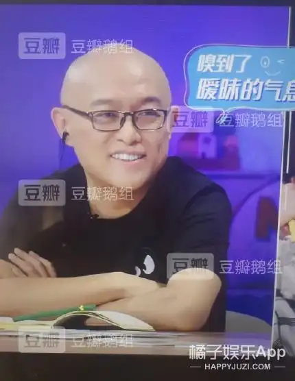牙比脸抢镜李佳琦大笑秒变马脸表情包,刘涛烤瓷牙值300万