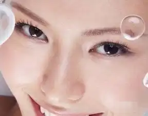 张馨予最近长痘求解决,她的痘是这样形成的