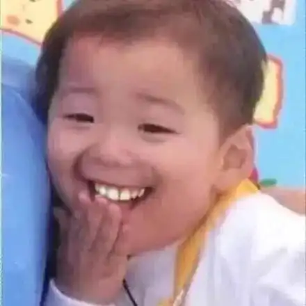 挤眉弄眼抢镜热巴,妄图踮脚碾压赵丽颖,戏精女配真叫人开眼界