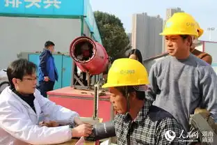 情系雷锋月工地爱心义诊暖人心