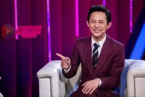 大半个娱乐圈都祝他生日快乐,何炅值得这一切的祝福