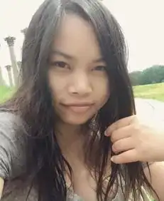 凤姐美国近照曝光胸凤姐整容后照片