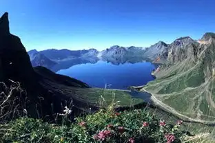 北京现代全新胜达长白山之旅启动中_北现沈阳汇鑫店店内活动-汽车之家