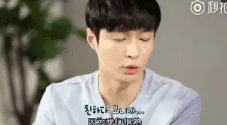 别看张艺兴每次都是一本正经的表情说出来的却全是让人笑哭的话