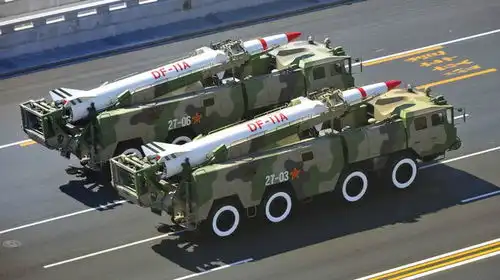 黄海试射东风11a,射程超过600公里,美媒可摧毁对岸战机