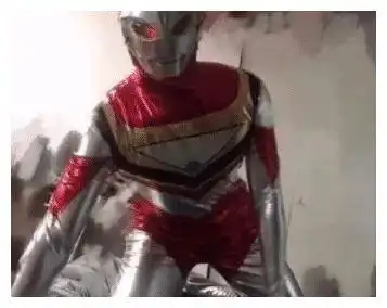 男朋友是奥特曼发烧友,我打扮成这样他会喜欢吗