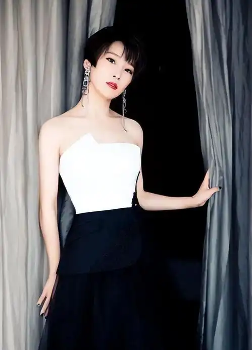 内娱好老婆原来谢楠的身材这么棒,终于明白吴京的眼光有多毒