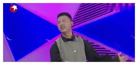 gai唱歌表情惹人注目赚奶粉钱真不容易,为了王斯然和宝宝拼搏