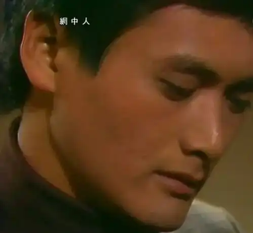 67岁周润发近照暴瘦,皮包骨头像竹竿,满脸褶子苍老不少