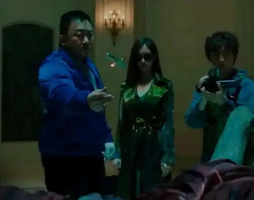 神马东锡又有新片来袭,一拳一个怪物,硬核男人搭配顶级美女