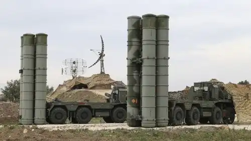 乌军无人机群空袭莫斯科,s400防空系统被打崩我国当初曾购买过