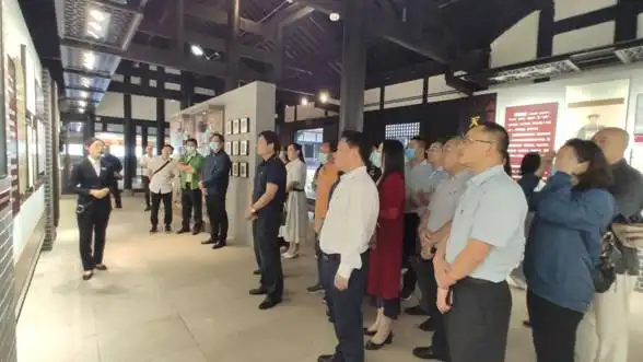 学校组织教职员工赴潼南区开展党风廉政教育