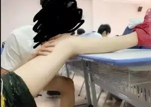 搞笑gif动图这位选手,打水漂大赛用这个是犯规的
