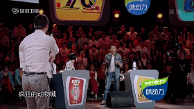 活在表情包里的尔康,才是真人生赢家