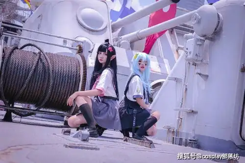 cos凹凸世界学园机能凯莉安莉洁双人cos正片
