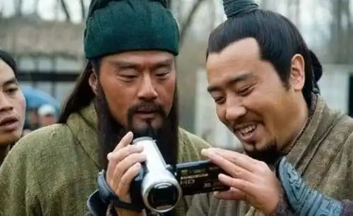 若关羽大意失荆州后没被捉,成功逃回了益州,刘备会如何处理他