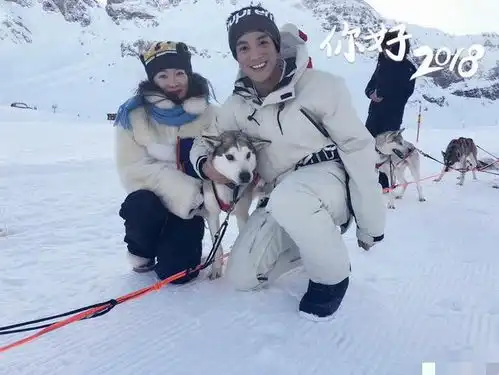 李小璐全副武装出行,甜馨一脸开心,闺蜜团集体沉默