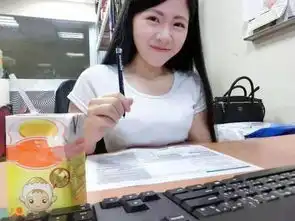 爆笑gif图刚才是个什么东西跑过去了