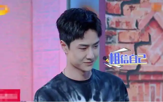 乐华全员钢铁直男王一博抱手避嫌,黄明昊说游戏比恋爱重要