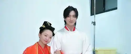 辣目洋子被嫌弃皇后刘黑胖花絮曝光男主真实表情