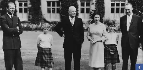 在英国女王面前川普也变乖乖牌伊莉莎白与历任美国总统交锋时刻